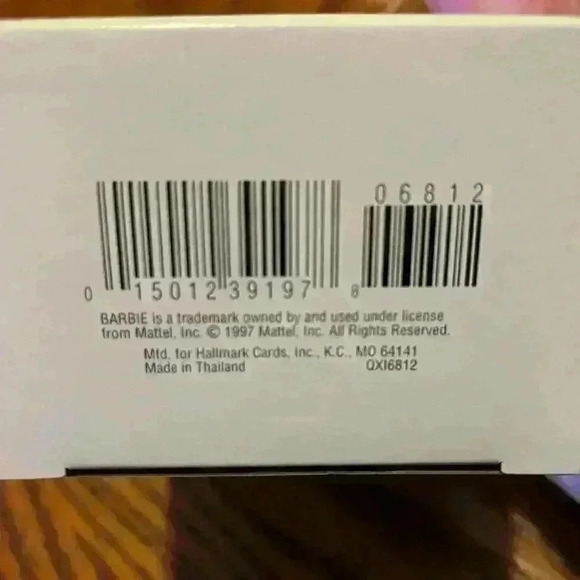 1997 Wedding Day Barbie Ornament - Picture 5 of 6